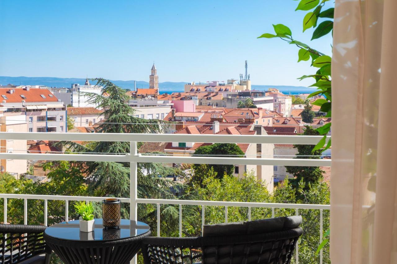 V Luxury Apartament